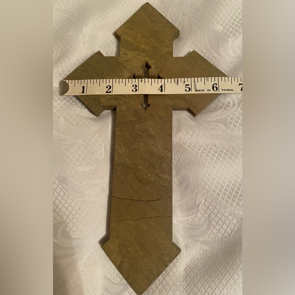 Stone cross - Picture 4 of 10